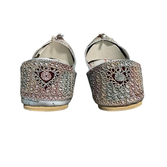 Women's Silver Wedding Bridal Khussa Indian Wedding Jutti Punjabi Flats - Picture 3 of 8